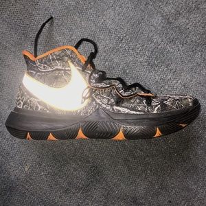 Nike Kyrie 5 "Taco PE"